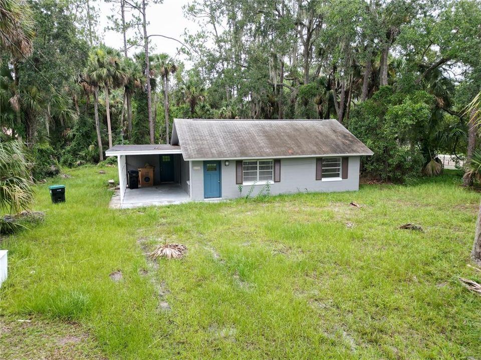 For Rent: $1,600 (2 beds, 1 baths, 816 Square Feet)