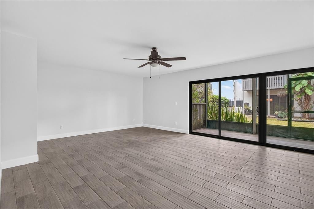 En Venta: $165,000 (2 camas, 2 baños, 1095 Pies cuadrados)