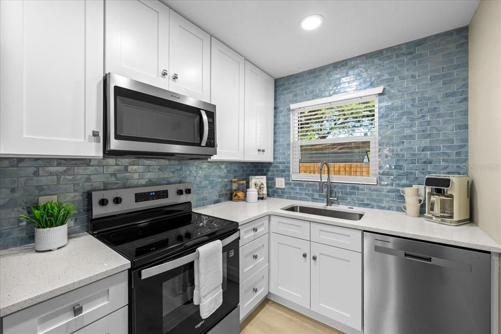 En Venta: $459,900 (2 camas, 2 baños, 1240 Pies cuadrados)