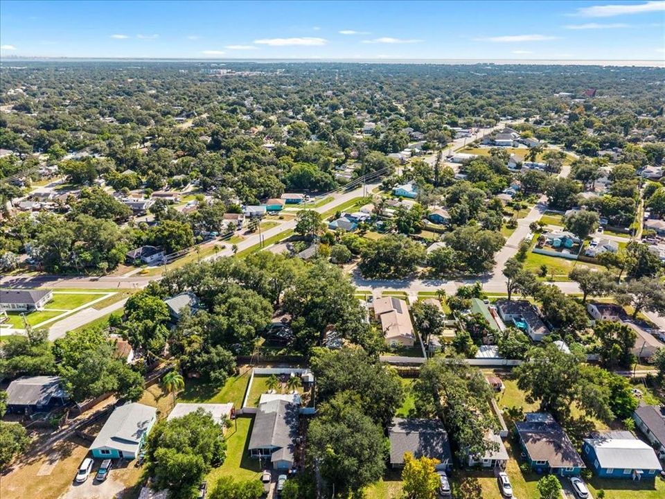 En Venta: $459,900 (2 camas, 2 baños, 1240 Pies cuadrados)