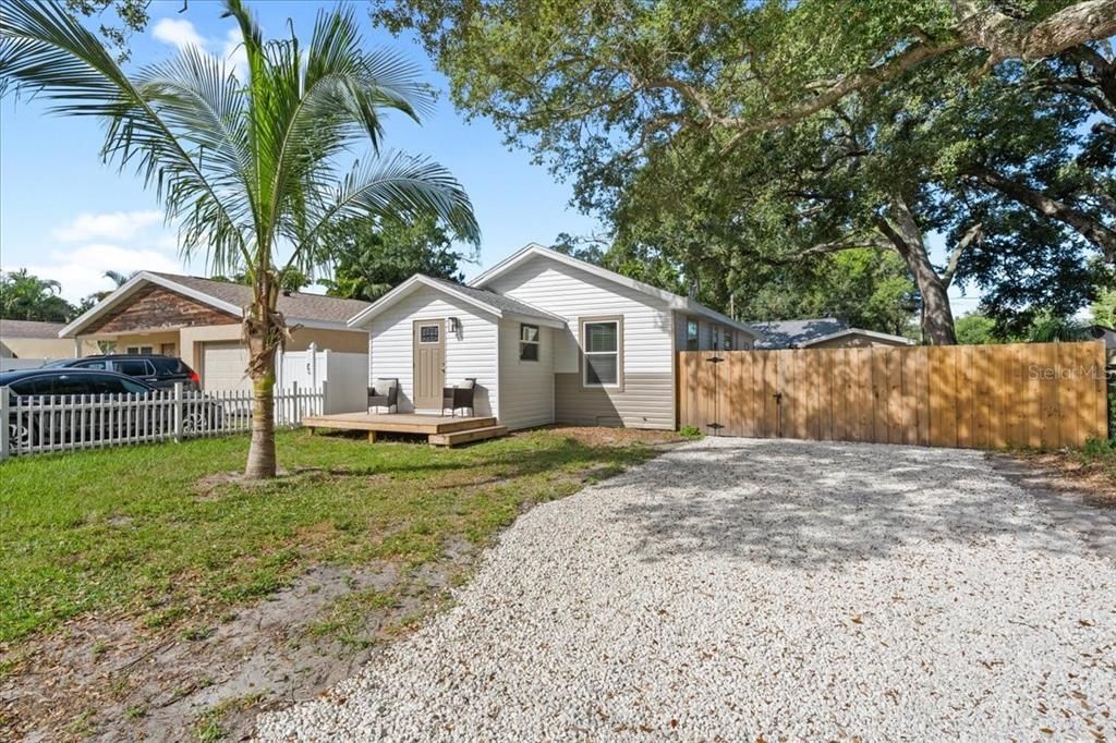 En Venta: $459,900 (2 camas, 2 baños, 1240 Pies cuadrados)