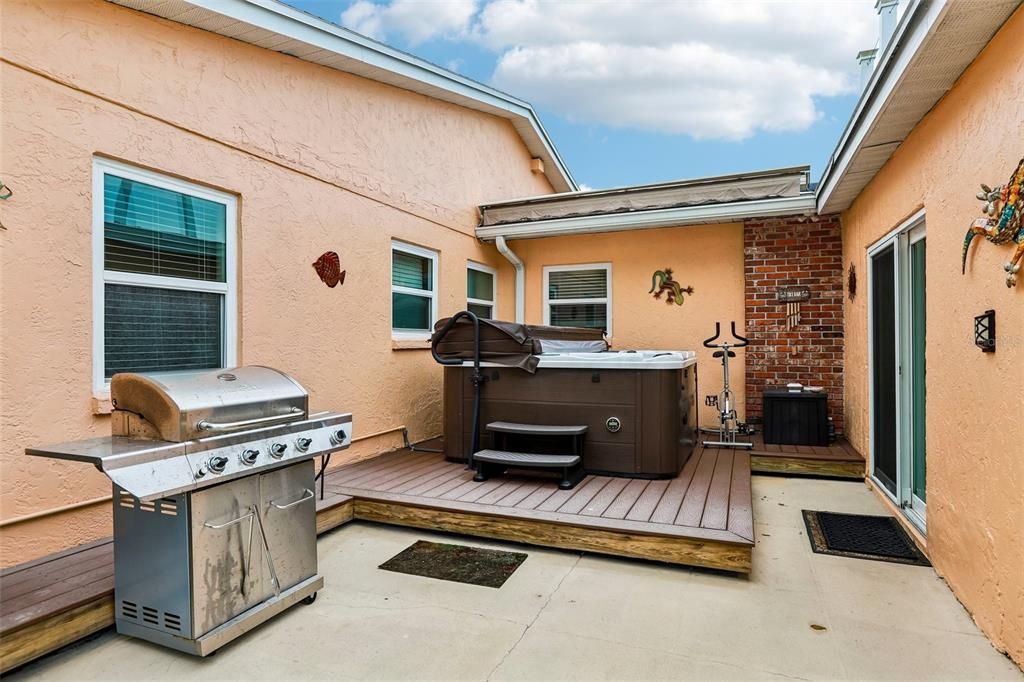For Sale: $1,250,000 (3 beds, 2 baths, 2480 Square Feet)