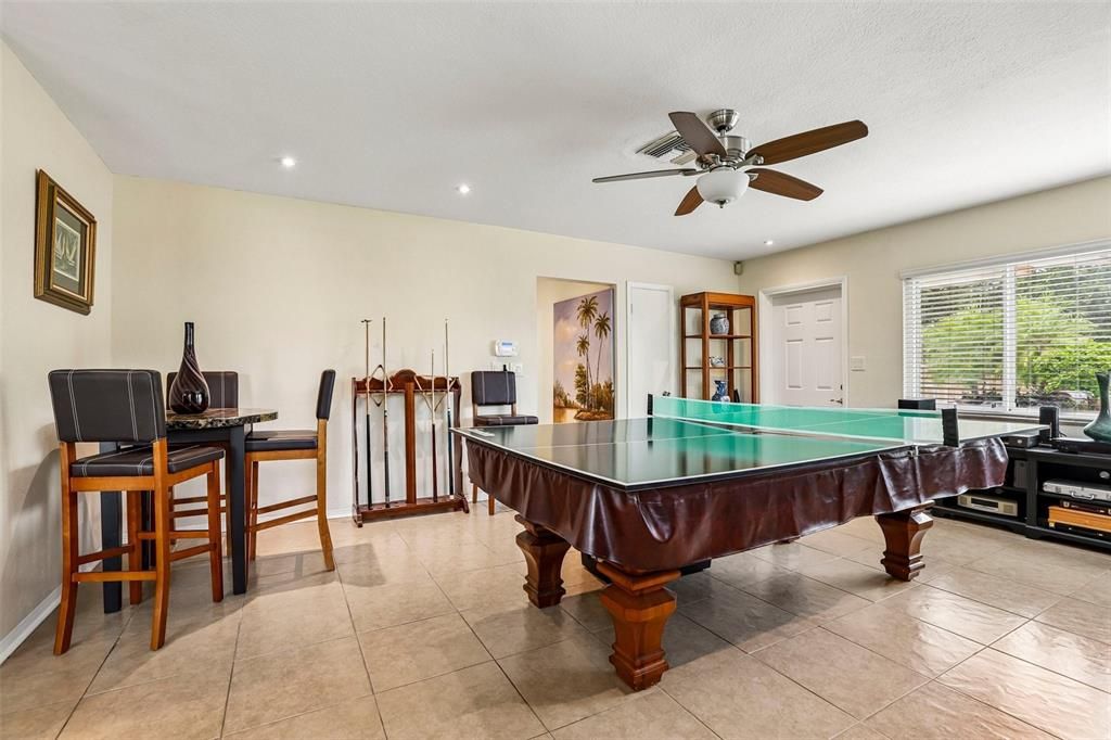 For Sale: $1,250,000 (3 beds, 2 baths, 2480 Square Feet)