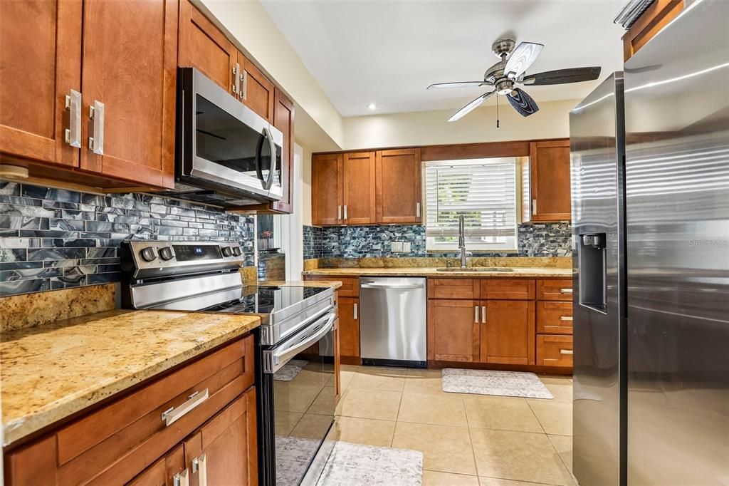 For Sale: $1,250,000 (3 beds, 2 baths, 2480 Square Feet)