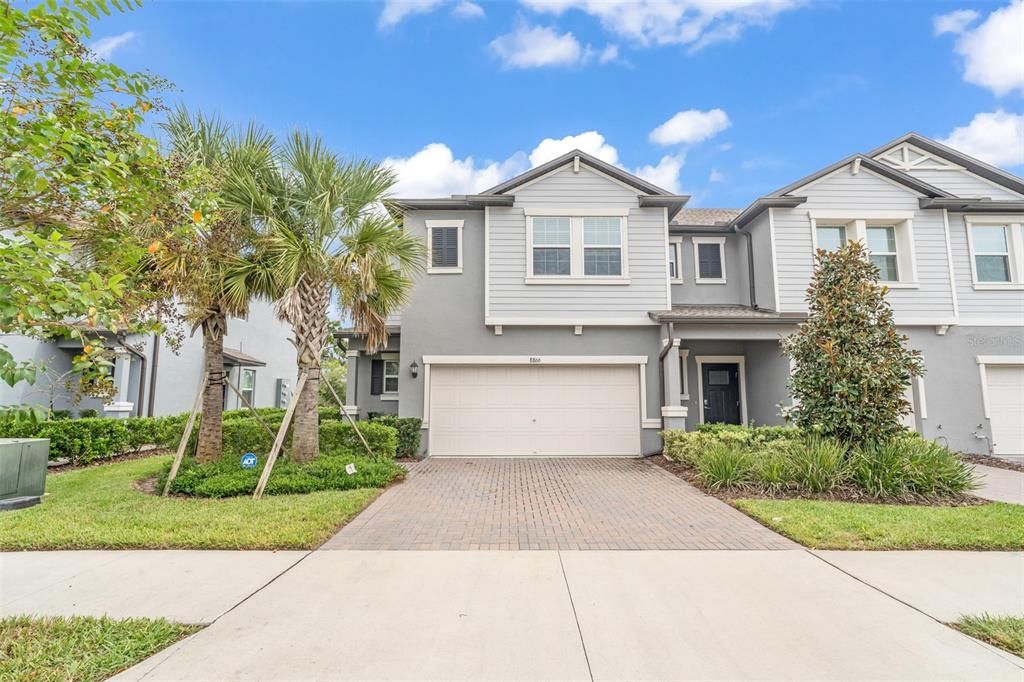 For Rent: $2,600 (3 beds, 2 baths, 1861 Square Feet)