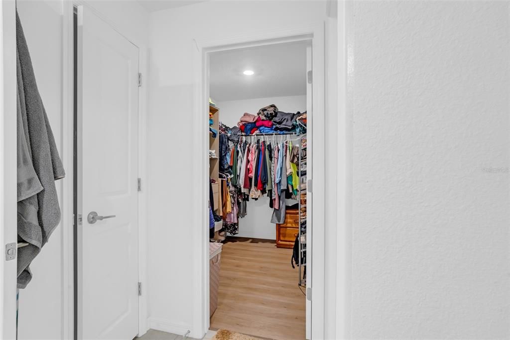 For Rent: $2,600 (3 beds, 2 baths, 1861 Square Feet)