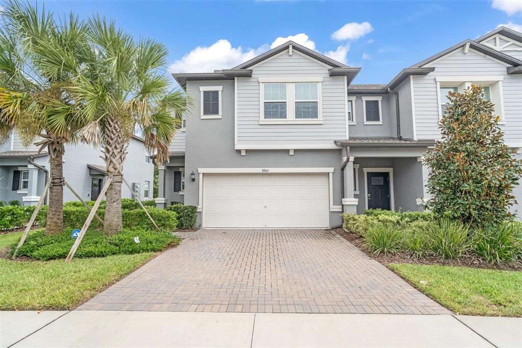 For Rent: $2,600 (3 beds, 2 baths, 1861 Square Feet)