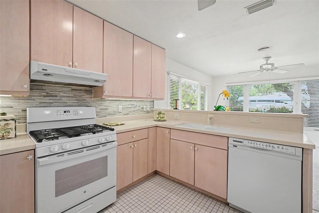 En Venta: $1,100,000 (2 camas, 2 baños, 1796 Pies cuadrados)