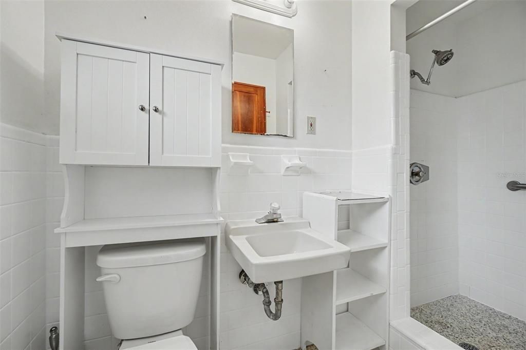 En Venta: $1,100,000 (2 camas, 2 baños, 1796 Pies cuadrados)