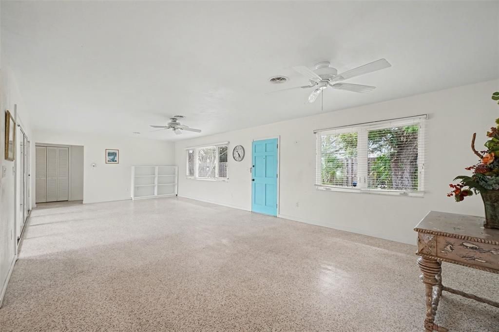 En Venta: $1,100,000 (2 camas, 2 baños, 1796 Pies cuadrados)