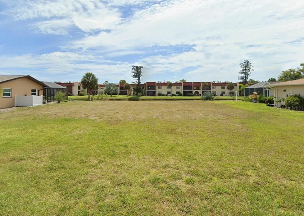 En Venta: $29,000 (0.23 acres)