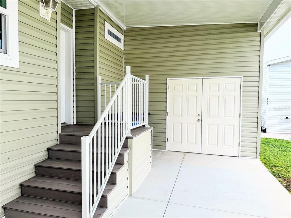 For Sale: $345,000 (2 beds, 2 baths, 1328 Square Feet)