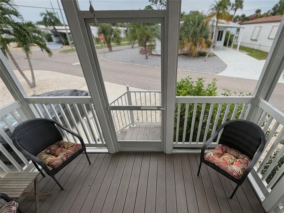 For Sale: $345,000 (2 beds, 2 baths, 1328 Square Feet)