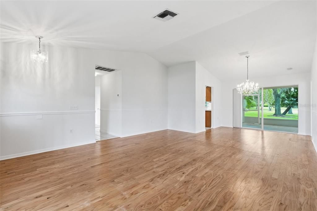 На продажу: $350,000 (2 спален, 2 ванн, 1837 Квадратных фут)