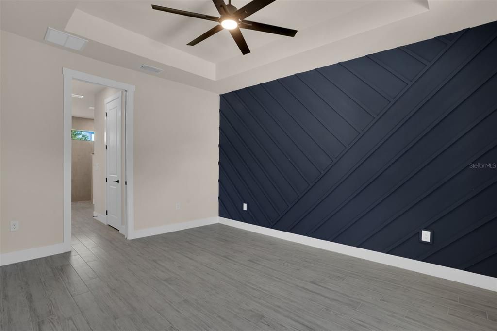 For Sale: $419,000 (4 beds, 2 baths, 1723 Square Feet)