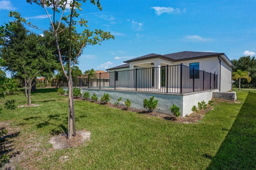 For Sale: $419,000 (4 beds, 2 baths, 1723 Square Feet)