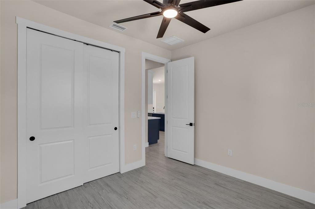 For Sale: $419,000 (4 beds, 2 baths, 1723 Square Feet)