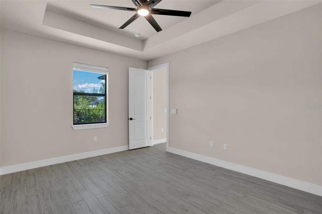 For Sale: $419,000 (4 beds, 2 baths, 1723 Square Feet)