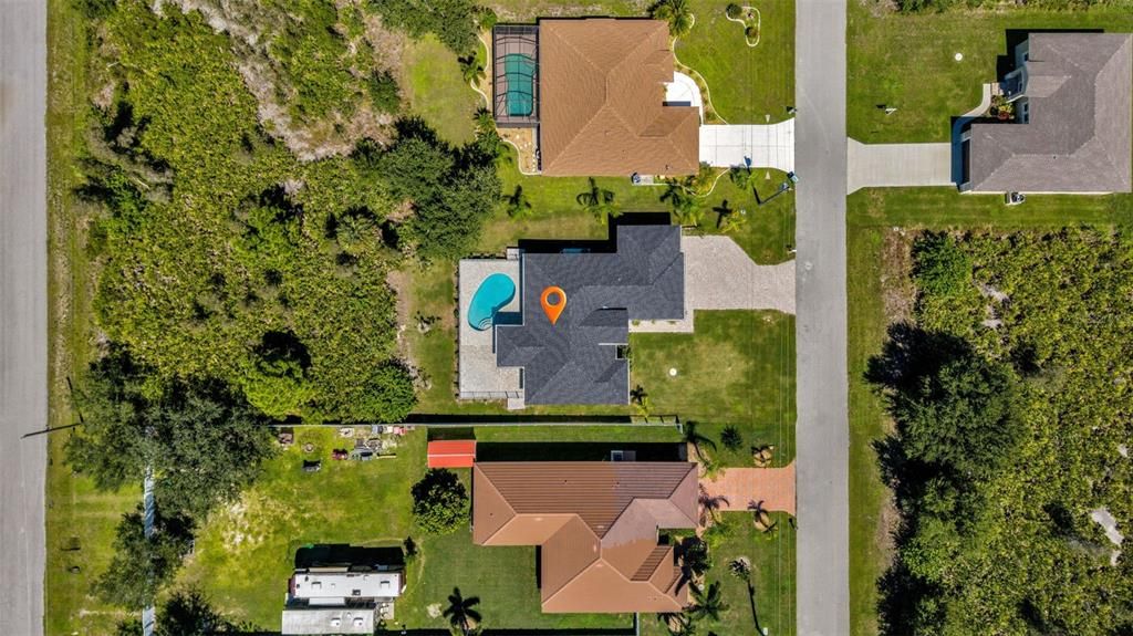 For Sale: $419,000 (4 beds, 2 baths, 1723 Square Feet)