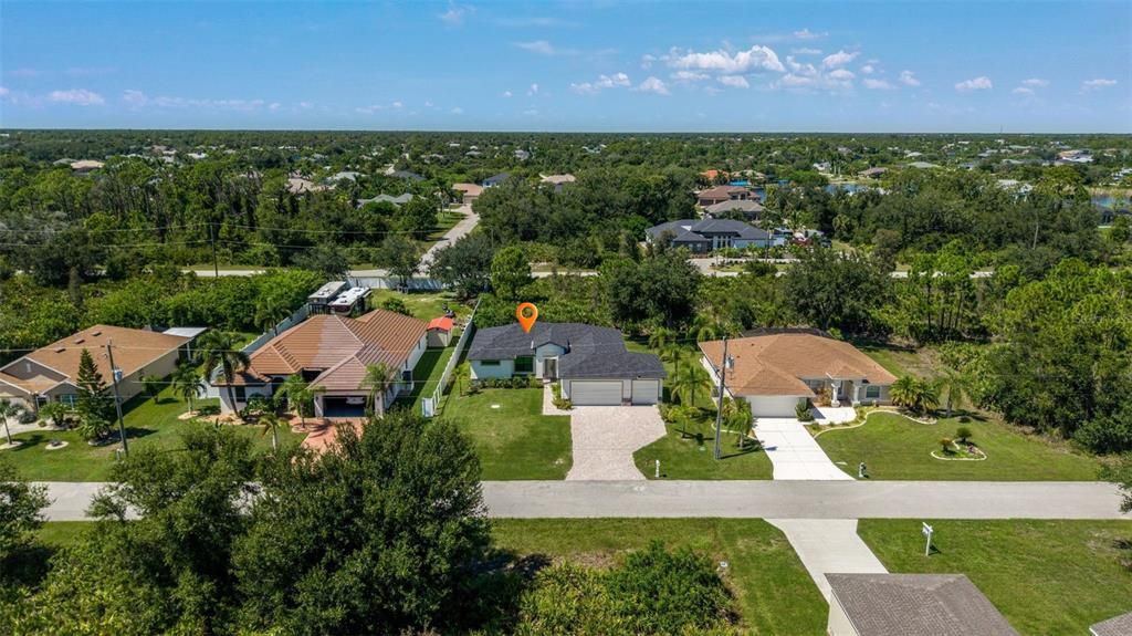 For Sale: $419,000 (4 beds, 2 baths, 1723 Square Feet)