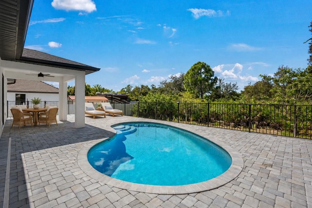 For Sale: $419,000 (4 beds, 2 baths, 1723 Square Feet)
