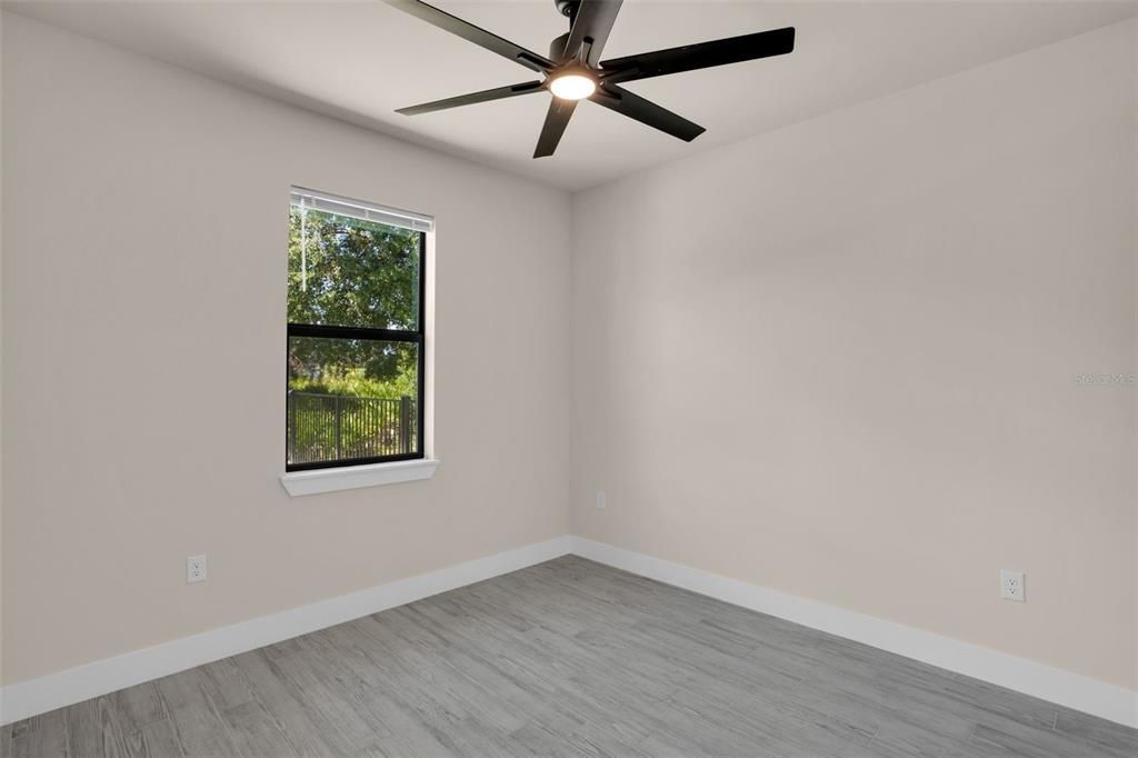 For Sale: $419,000 (4 beds, 2 baths, 1723 Square Feet)
