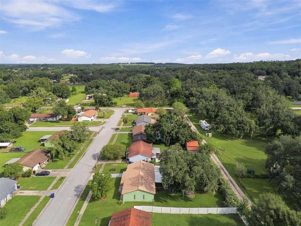 На продажу: $269,900 (2 спален, 2 ванн, 1176 Квадратных фут)