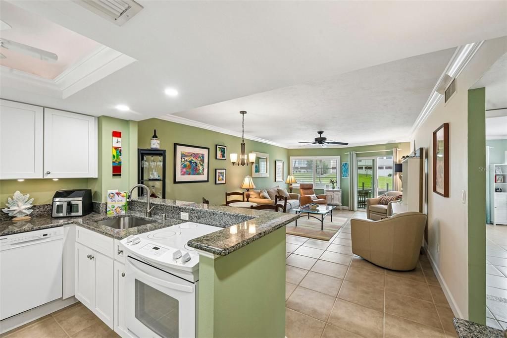 For Sale: $399,900 (1 beds, 2 baths, 865 Square Feet)