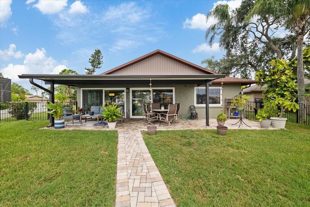 На продажу: $630,000 (3 спален, 2 ванн, 1547 Квадратных фут)