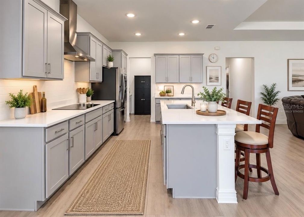 For Sale: $530,000 (4 beds, 3 baths, 2632 Square Feet)