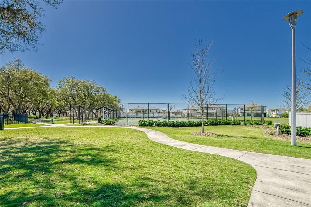 For Sale: $530,000 (4 beds, 3 baths, 2632 Square Feet)