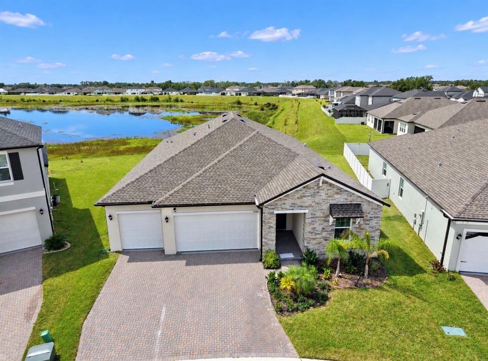 For Sale: $530,000 (4 beds, 3 baths, 2632 Square Feet)