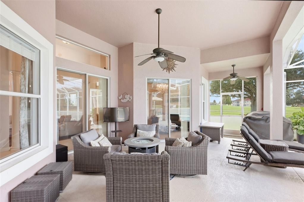 En Venta: $549,000 (4 camas, 3 baños, 2741 Pies cuadrados)