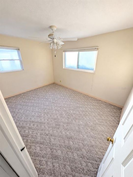 For Sale: $479,000 (2 beds, 1 baths, 1078 Square Feet)