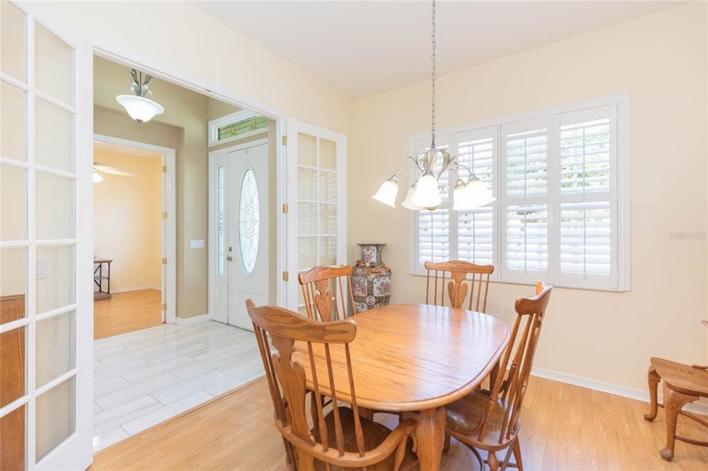 For Sale: $525,000 (3 beds, 3 baths, 2053 Square Feet)