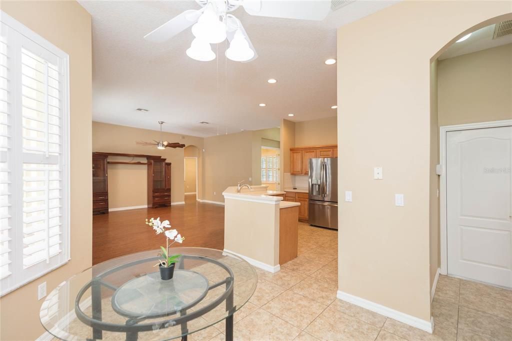 For Sale: $525,000 (3 beds, 3 baths, 2053 Square Feet)