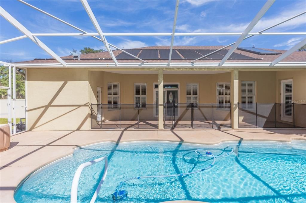 For Sale: $525,000 (3 beds, 3 baths, 2053 Square Feet)