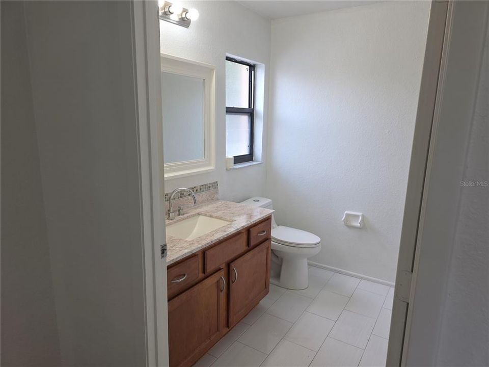 For Rent: $2,200 (3 beds, 2 baths, 1212 Square Feet)