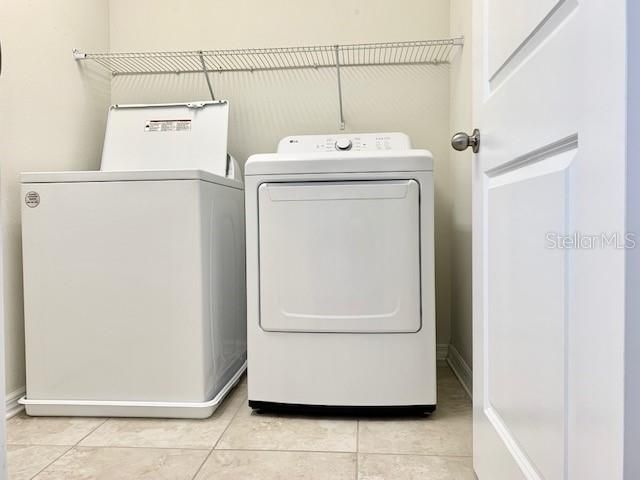 En Renta: $2,750 (4 camas, 3 baños, 2013 Pies cuadrados)