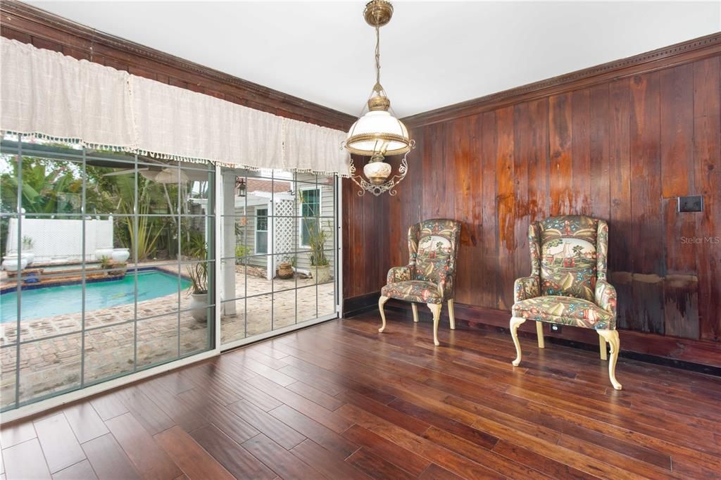 For Sale: $998,800 (5 beds, 4 baths, 4043 Square Feet)