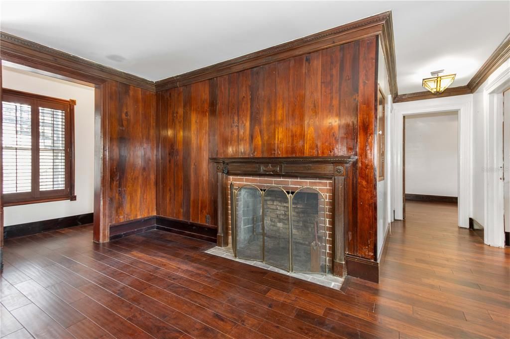 For Sale: $998,800 (5 beds, 4 baths, 4043 Square Feet)