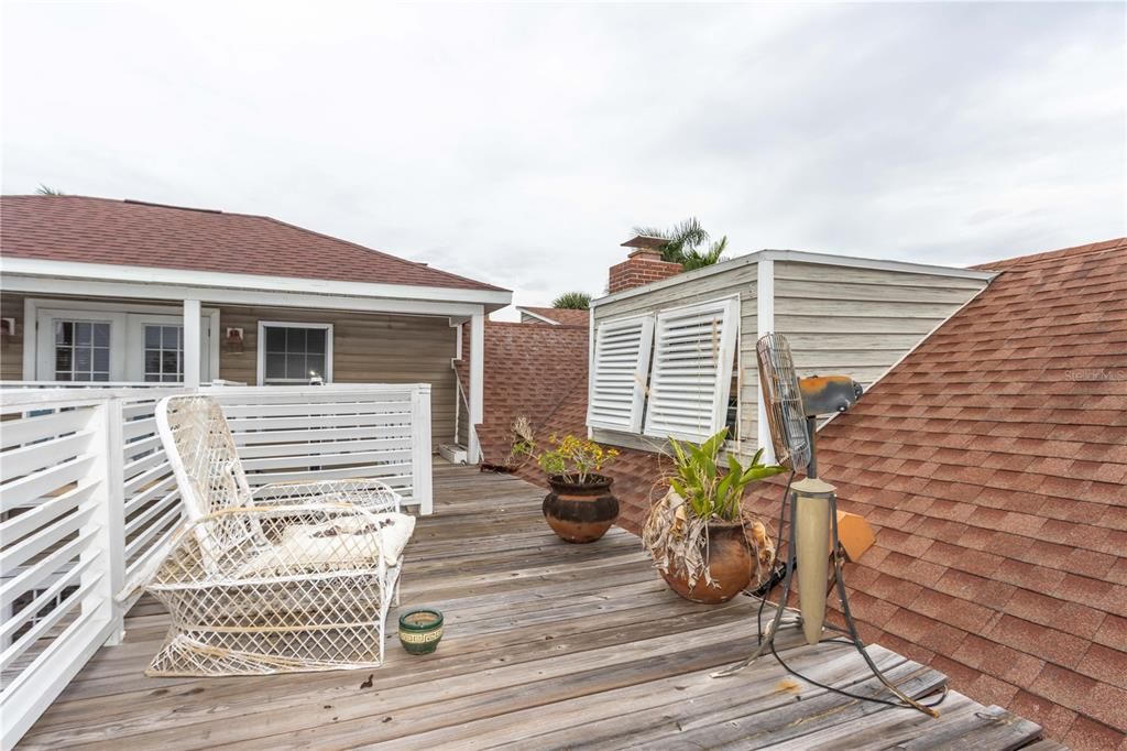 For Sale: $998,800 (5 beds, 4 baths, 4043 Square Feet)