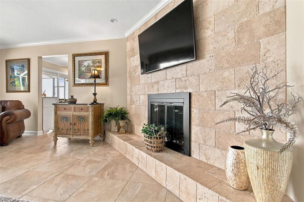 For Sale: $1,295,000 (3 beds, 2 baths, 2375 Square Feet)