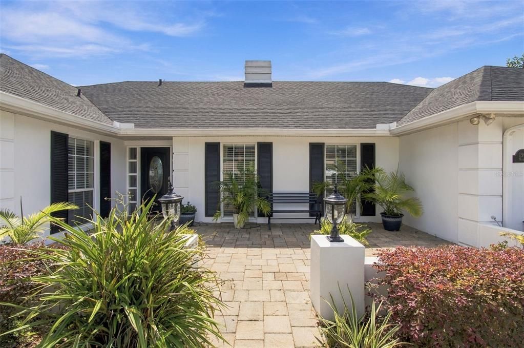 For Sale: $1,295,000 (3 beds, 2 baths, 2375 Square Feet)