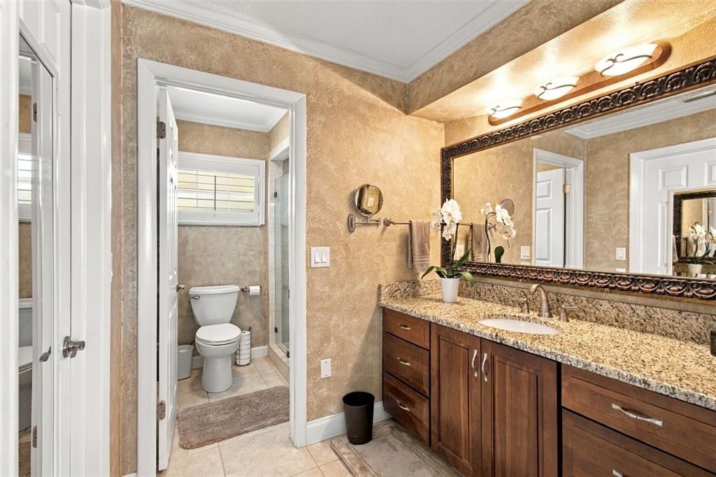 For Sale: $1,295,000 (3 beds, 2 baths, 2375 Square Feet)