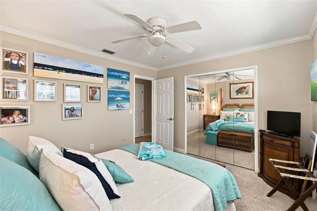 For Sale: $1,295,000 (3 beds, 2 baths, 2375 Square Feet)