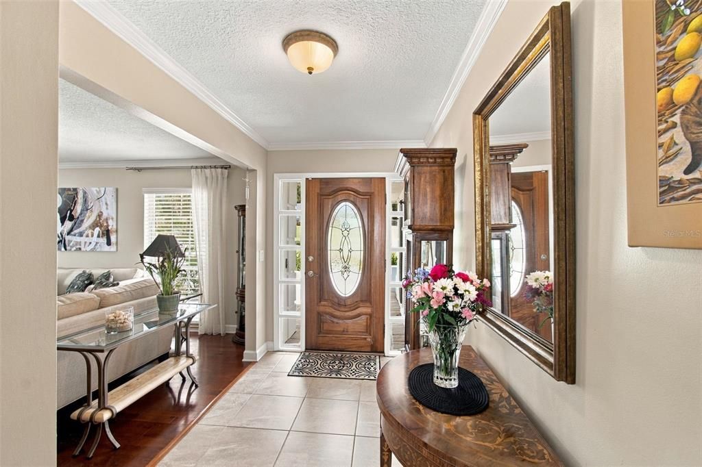 For Sale: $1,295,000 (3 beds, 2 baths, 2375 Square Feet)