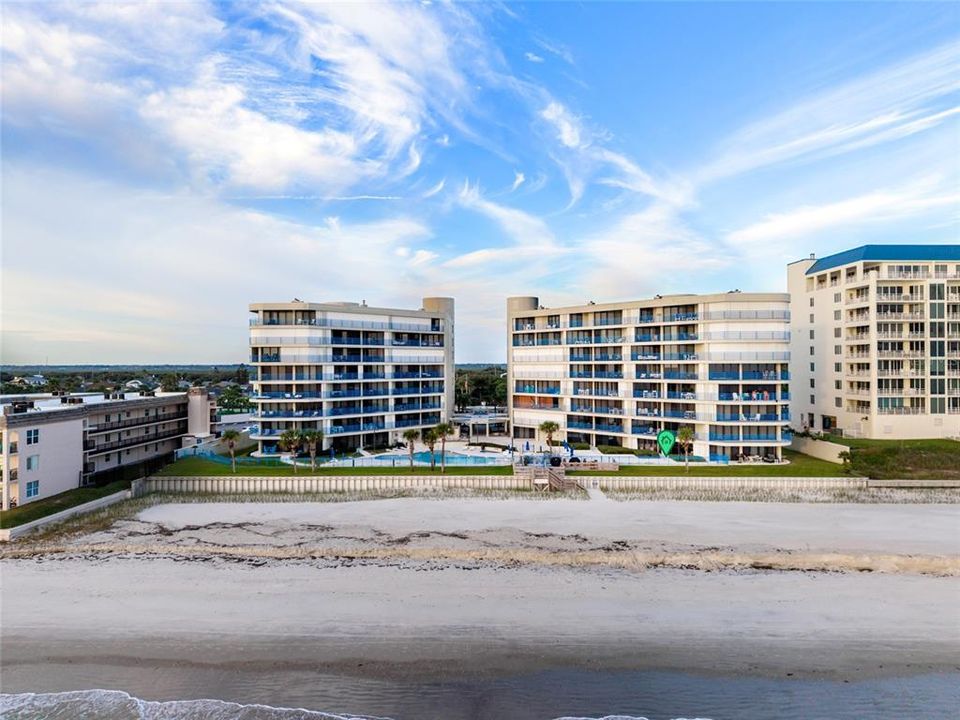 For Sale: $899,000 (3 beds, 2 baths, 1601 Square Feet)