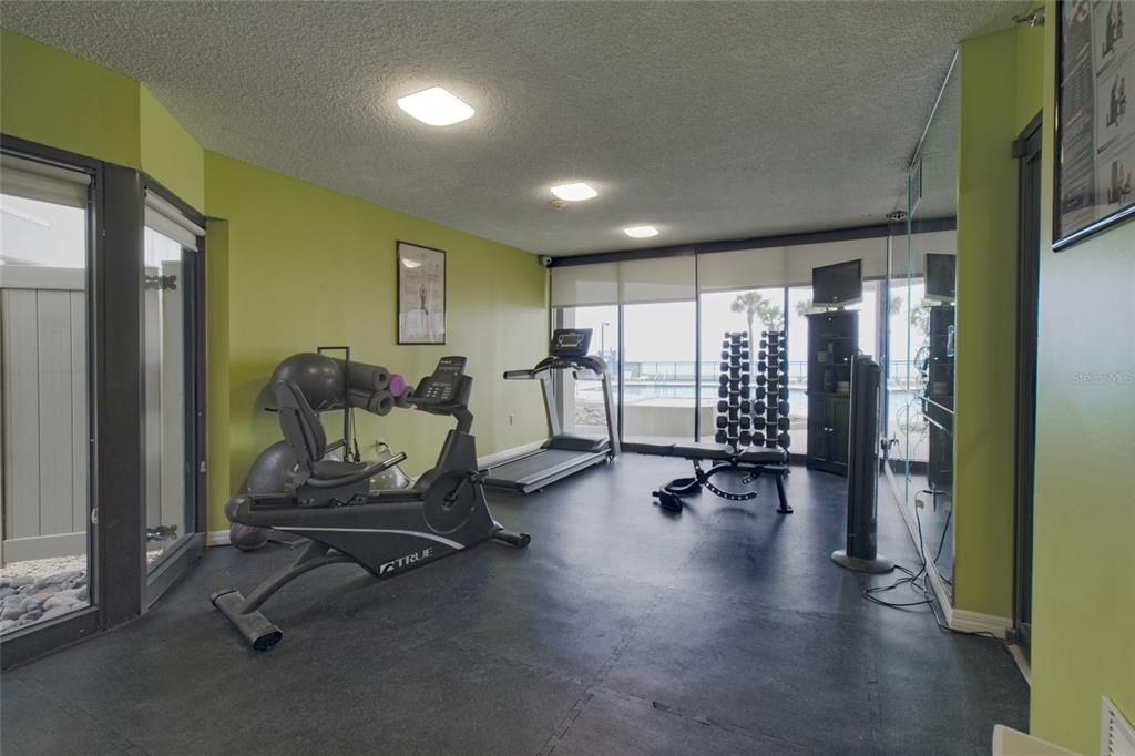 For Sale: $899,000 (3 beds, 2 baths, 1601 Square Feet)