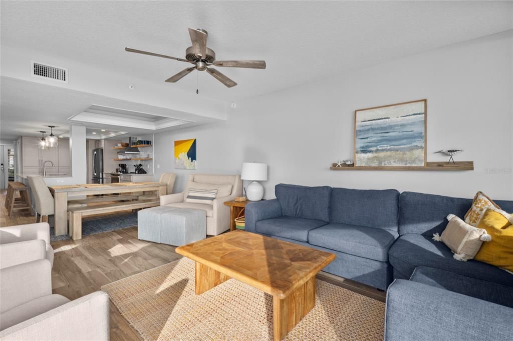 For Sale: $899,000 (3 beds, 2 baths, 1601 Square Feet)